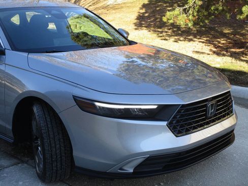 Used 2023 Honda Accord EX image 53