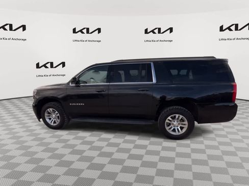 Used 2019 Chevrolet Suburban LT AWD/4WD image 6