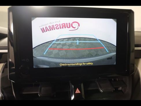 Used 2025 Toyota Corolla LE image 28