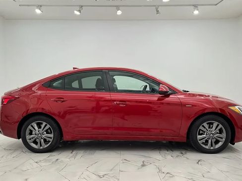 Used 2017 Hyundai Elantra Value Edition image 5