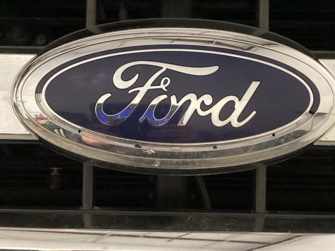 Used 2016 Ford F150 XLT w/ Equipment Group 301A Mid image 6