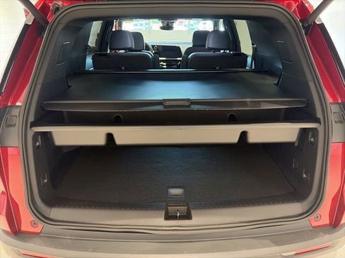 New 2026 Chevrolet Traverse LT w/ Driver Confidence Package AWD/4WD image 14
