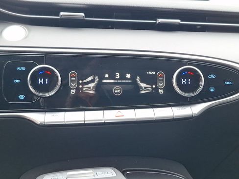 Used 2022 Genesis GV70 2.5T image 15