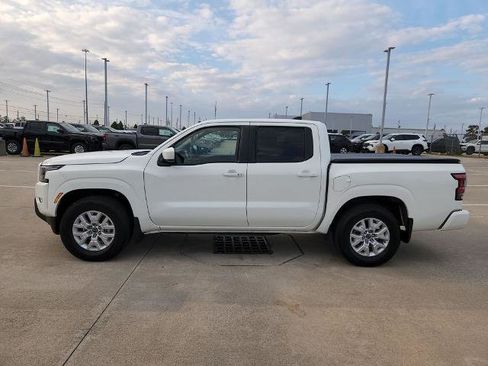 Certified 2024 Nissan Frontier SV w/ SV Convenience Package image 8