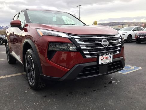New 2026 Nissan Rogue SV w/ Cold Weather Package AWD/4WD image 1