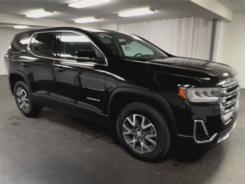 Certified 2023 GMC Acadia SLE image 2