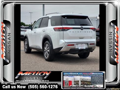 Certified 2025 Nissan Pathfinder SL FWD image 6
