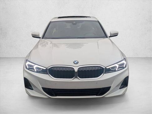 Used 2025 BMW 330i Sedan w/ Convenience Package image 5