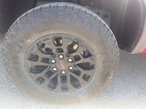 New 2026 GMC Canyon Elevation RWD image 7