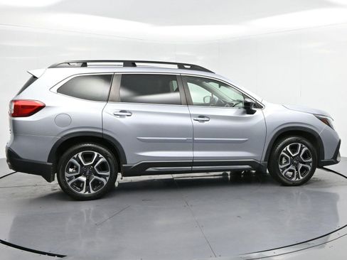 Used 2024 Subaru Ascent Limited w/ Technology Package AWD/4WD image 8