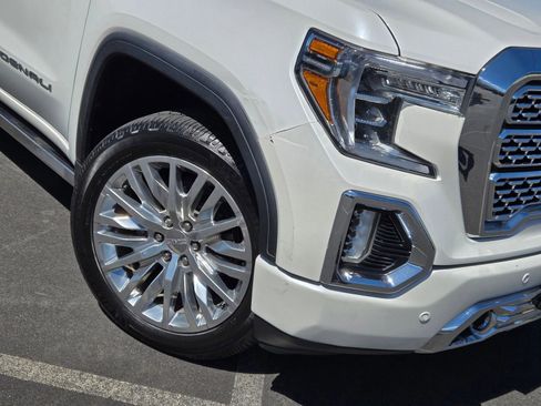 Used 2019 GMC Sierra 1500 Denali w/ Denali Ultimate Package AWD/4WD image 9