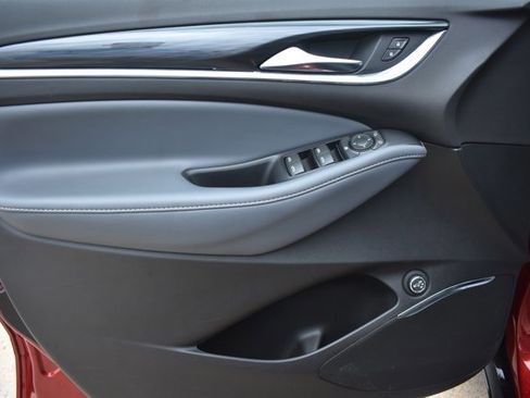 Used 2024 Buick Enclave Essence w/ Sport Touring Edition image 12