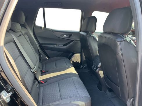 Used 2025 Chevrolet Equinox LT FWD image 23