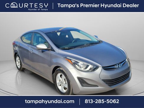 Used 2015 Hyundai Elantra SE image 4