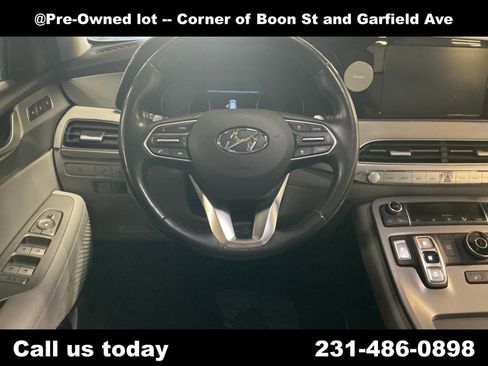 Used 2020 Hyundai Palisade SEL w/ Premium Package AWD/4WD image 17