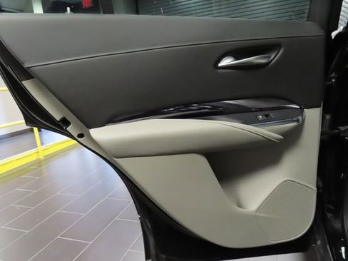 Certified 2023 Cadillac XT4 Luxury w/ Driver Awareness Package FWD image 11