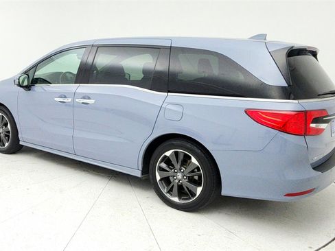 Used 2024 Honda Odyssey Elite image 4