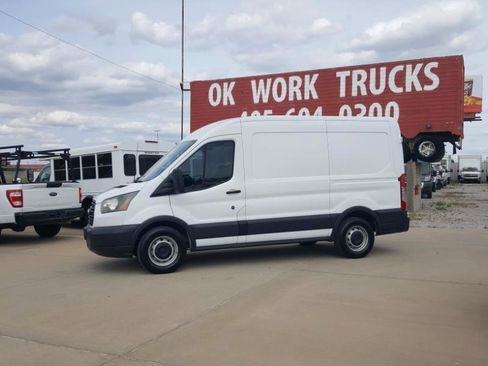 Used 2017 Ford Transit 150 130 Medium Roof RWD image 2