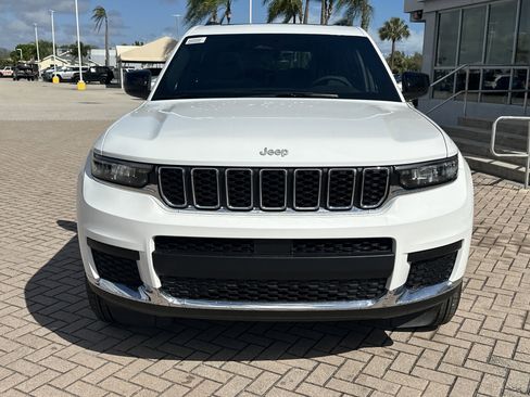 New 2026 Jeep Grand Cherokee L Laredo X image 4