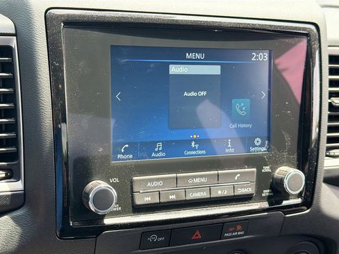 Used 2024 Nissan Frontier SV RWD image 10