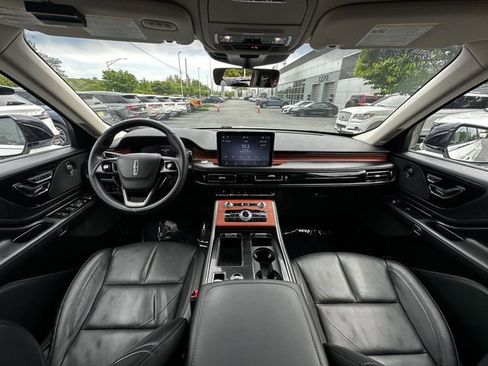 Certified 2024 Lincoln Aviator Reserve w/ Elements Package Plus AWD/4WD image 3