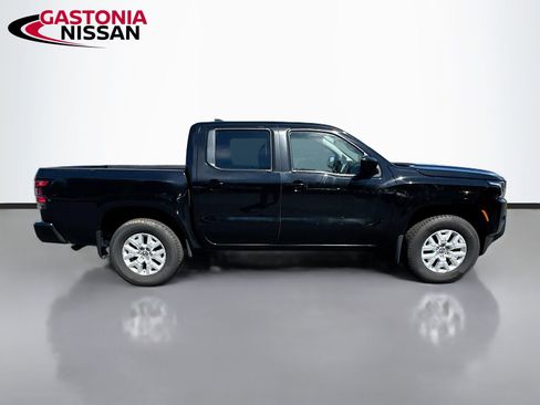 Used 2022 Nissan Frontier SV w/ Technology Package image 10