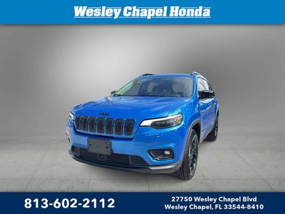 Used 2023 Jeep Cherokee Altitude Lux