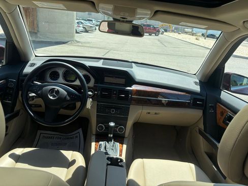 Used 2010 Mercedes-Benz GLK 350 4MATIC image 8