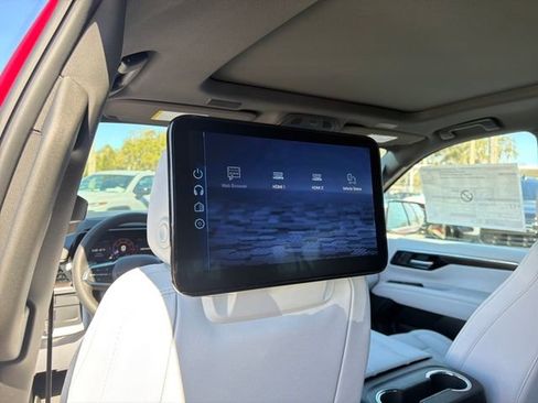 New 2026 Chevrolet Suburban Premier RWD image 28