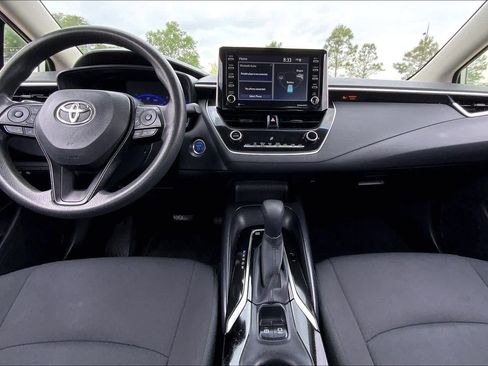 Used 2021 Toyota Corolla LE FWD image 15