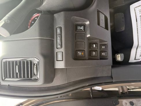 Used 2023 Nissan Frontier PRO-4X w/ Pro Convenience Package image 19