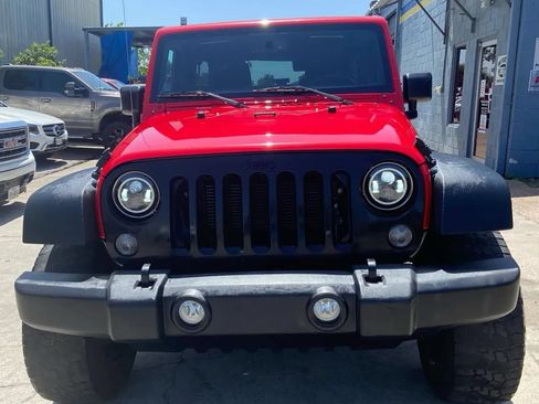 Used 2016 Jeep Wrangler Unlimited Sport w/ Quick Order Package 24S AWD/4WD image 2