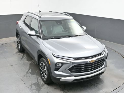 New 2026 Chevrolet TrailBlazer LT w/ LT Cold Weather Package FWD image 34