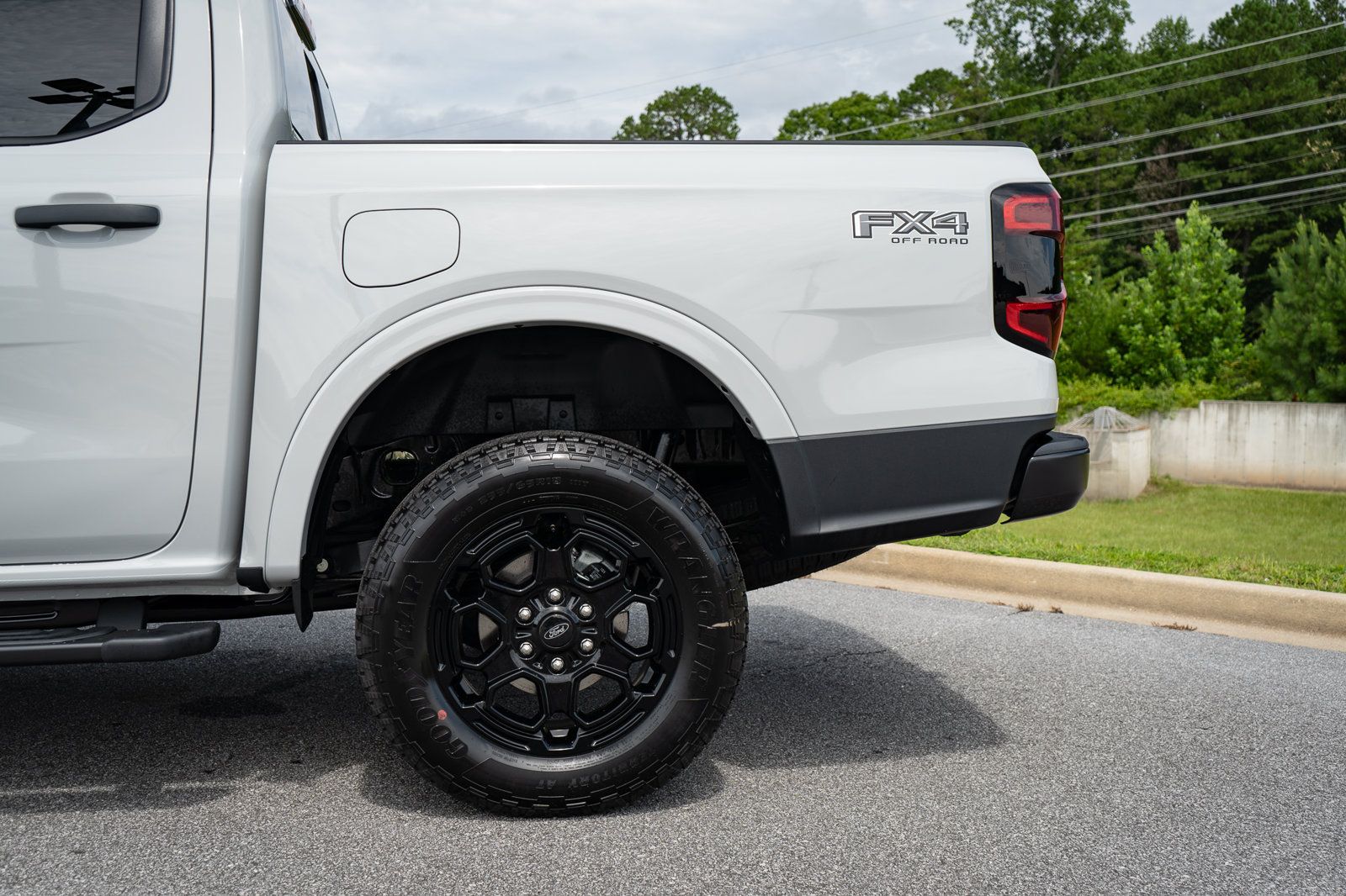 New 2026 Ford Ranger XLT w/ Equipment Group 301A High AWD/4WD image 6