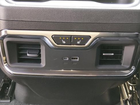 New 2026 Chevrolet Silverado 1500 High Country AWD/4WD image 10