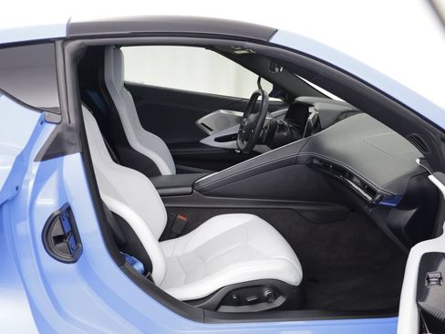 Used 2023 Chevrolet Corvette Stingray Preferred Cpe w/ Z51 Performance Package RWD image 20