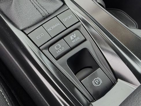 Certified 2025 Toyota Camry SE w/ Convenience Package FWD image 27