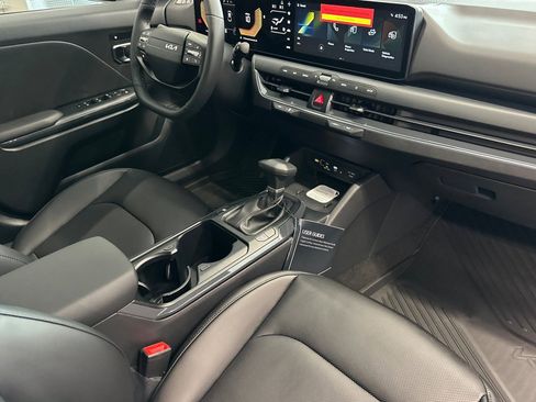 New 2026 Kia K4 EX FWD image 11