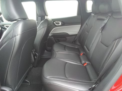 New 2026 Jeep Compass Limited AWD/4WD image 11