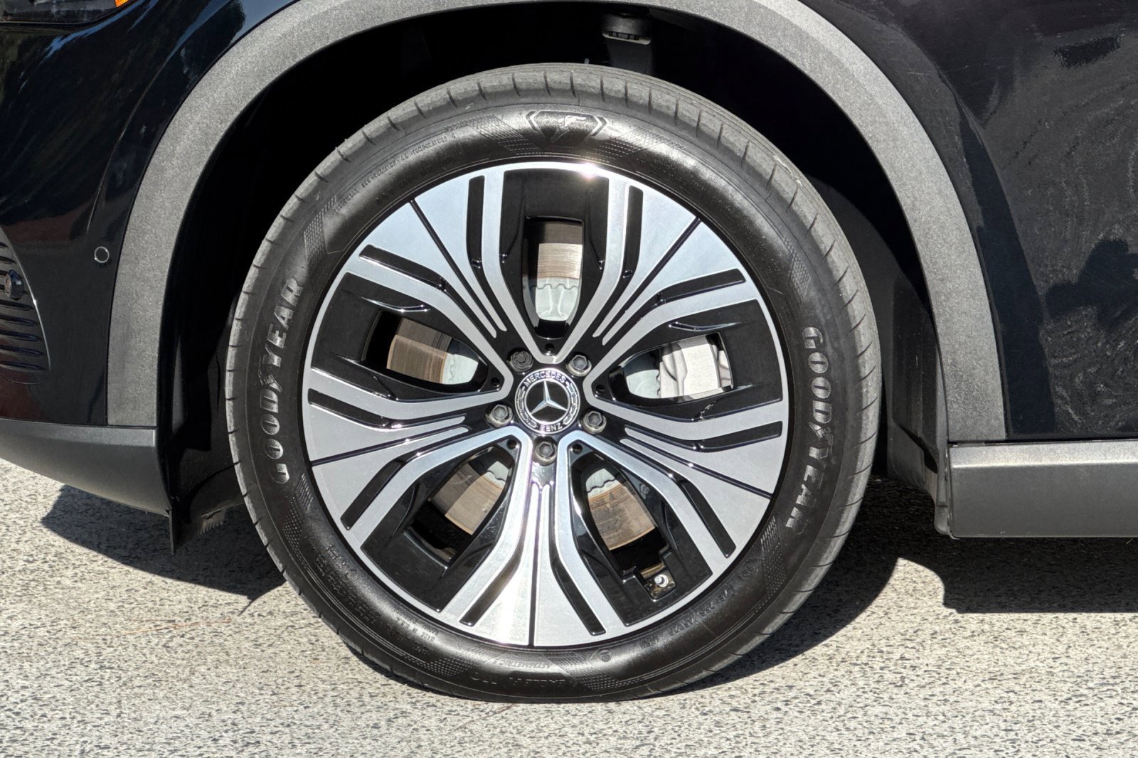Certified 2026 Mercedes-Benz EQE 320+ SUV image 38