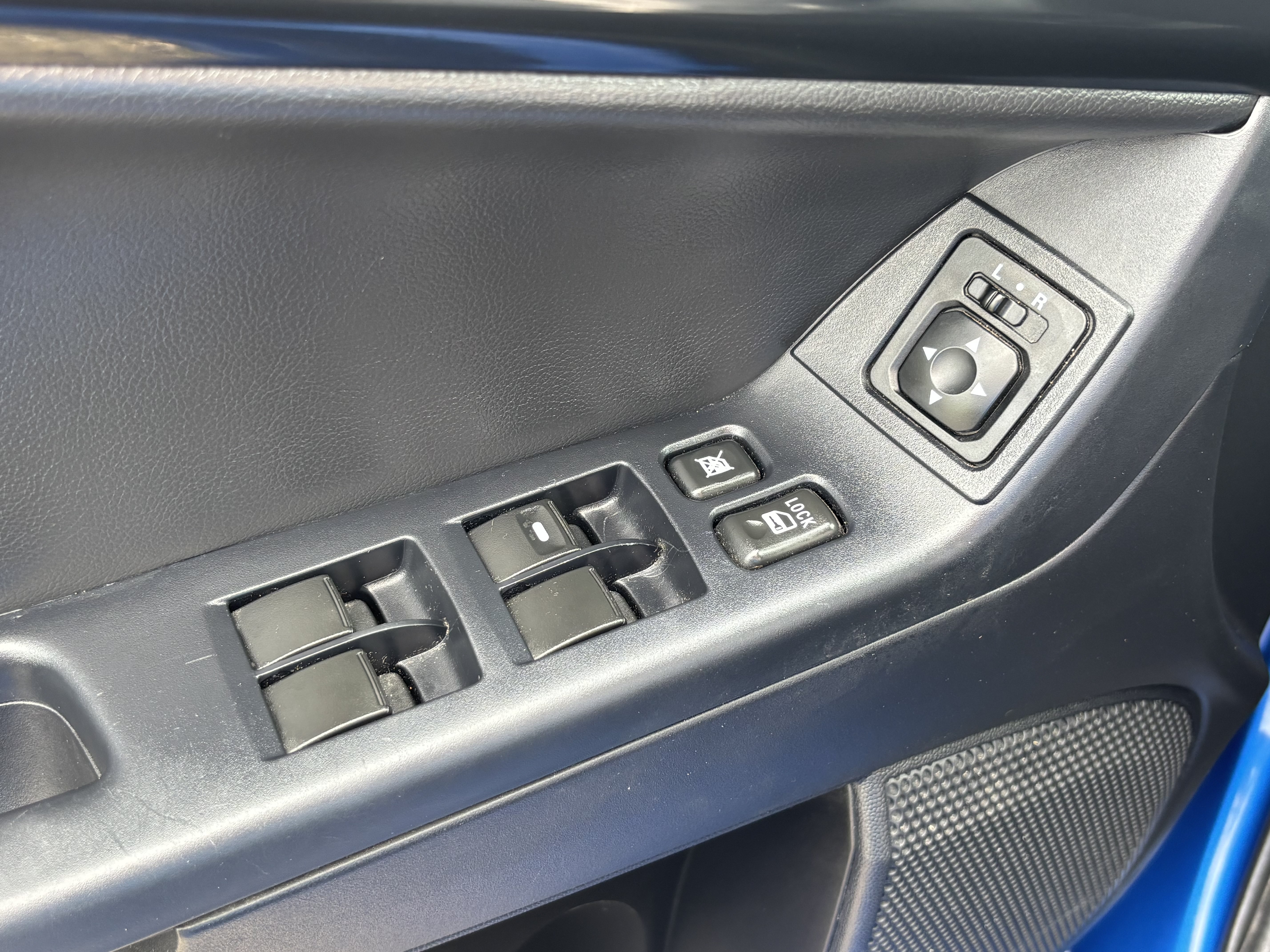 Used 2017 Mitsubishi Lancer ES FWD image 22