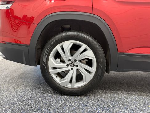 Used 2023 Volkswagen Atlas SE w/ Panoramic Sunroof Package FWD image 13