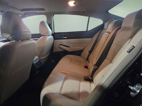 Used 2023 Nissan Altima 2.5 SL image 14