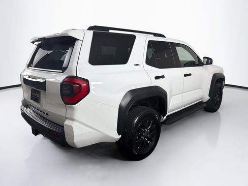 Used 2025 Toyota 4Runner SR5 AWD/4WD image 9