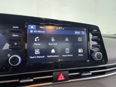 Used 2021 Hyundai Elantra SEL w/ Convenience Package FWD image 14