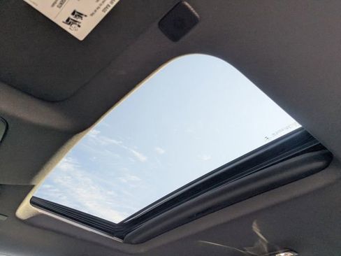 Used 2019 Chevrolet Silverado 1500 High Country w/ Z71 Off-Road Package image 23