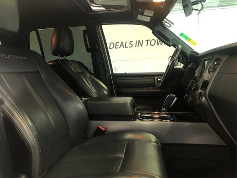 Used 2016 Ford Expedition Platinum AWD/4WD image 9