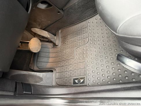 Used 2013 MINI Cooper Convertible image 33