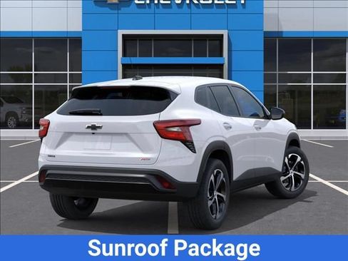 New 2026 Chevrolet Trax RS w/ Sunroof Package FWD image 6