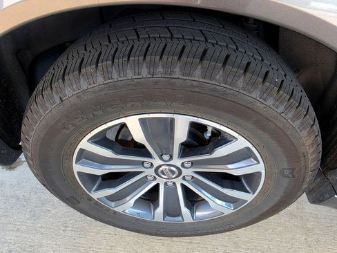 Used 2019 Nissan Armada SL w/ Premium Package AWD/4WD image 89